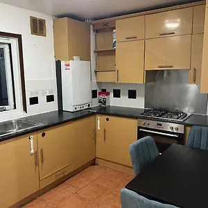 Cosy 2 Bedroom Flat Apartment